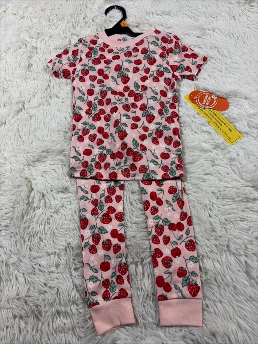 Wonder Nation girls 2 piece pajama set NWT 4T pink Strawberries